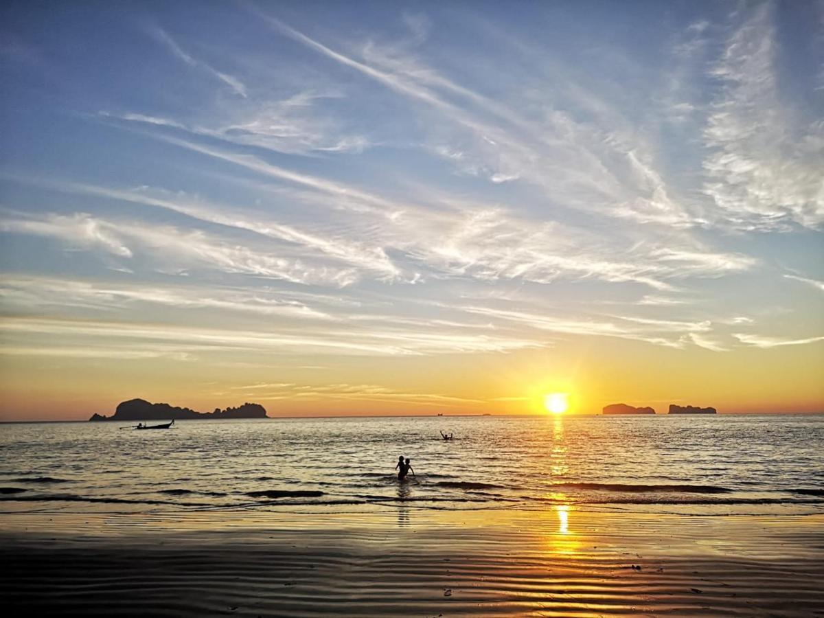 Sukorn Andaman Beach Resort Ko Sukon Esterno foto