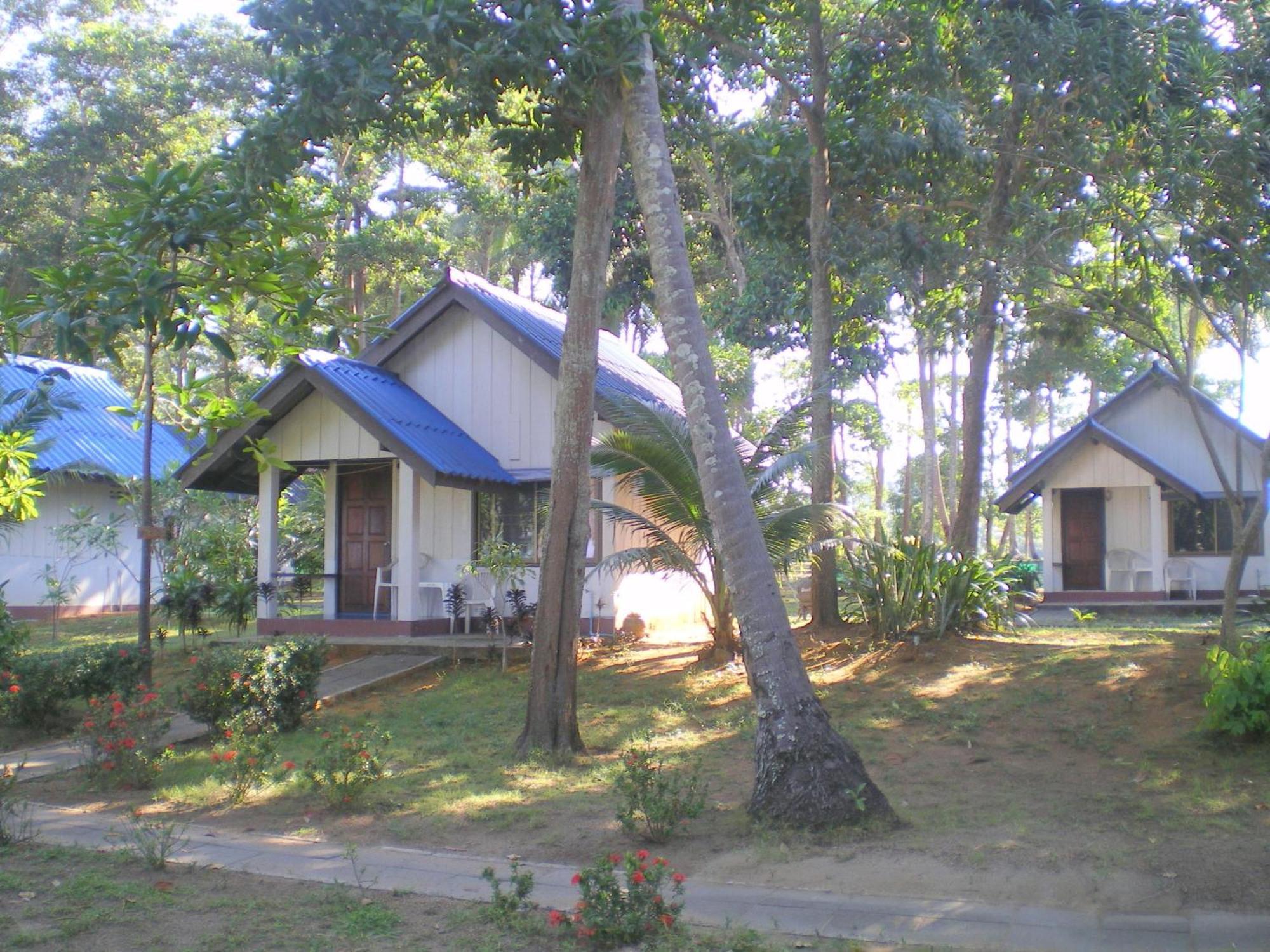 Sukorn Andaman Beach Resort Ko Sukon Esterno foto