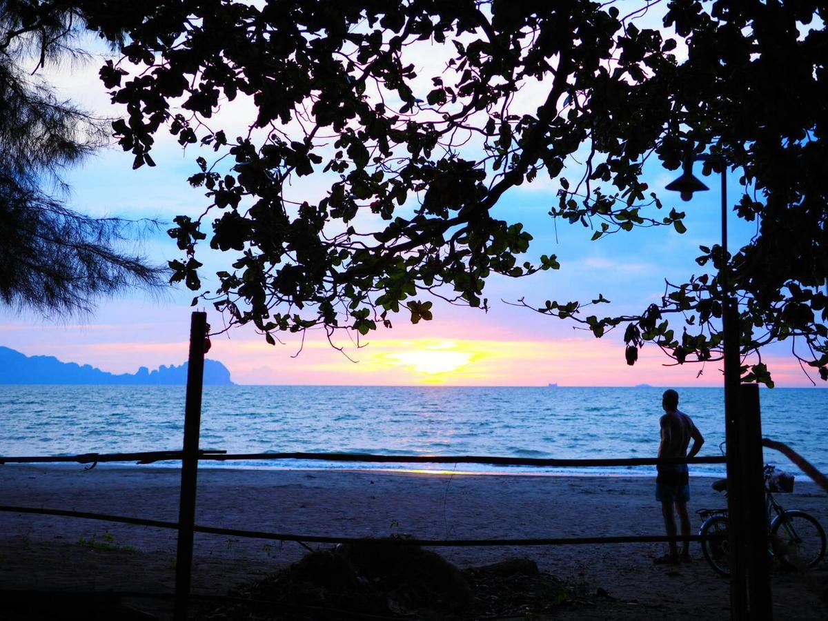 Sukorn Andaman Beach Resort Ko Sukon Camera foto